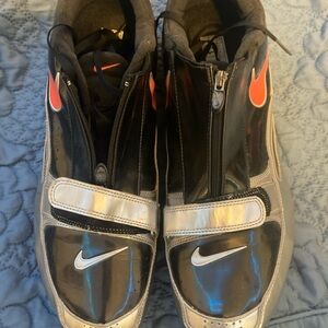 nike track and field shoes MEN'S SIZE-12 USED CONDITION ZIP UP ZIPPER